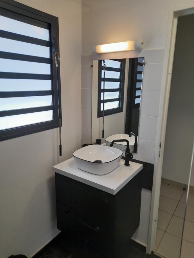 Chambre privée avec salle de bain, WC et jardin Étang-Salé les Bains Extérieur photo
